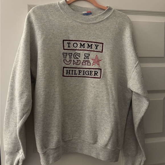 Vintage Tommy Hilfiger sweatshirt - Picture 1 of 3